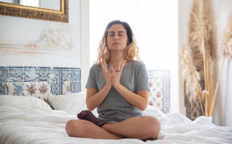 Rise and Shine: Your Gentle Yoga Sequence for Beginners to Start the Day