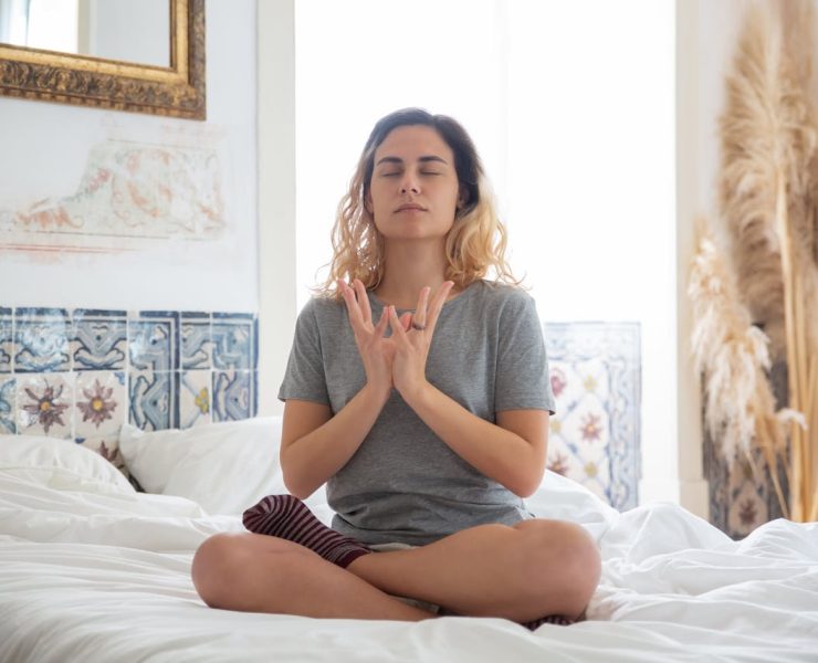 Rise and Shine: Your Gentle Yoga Sequence for Beginners to Start the Day
