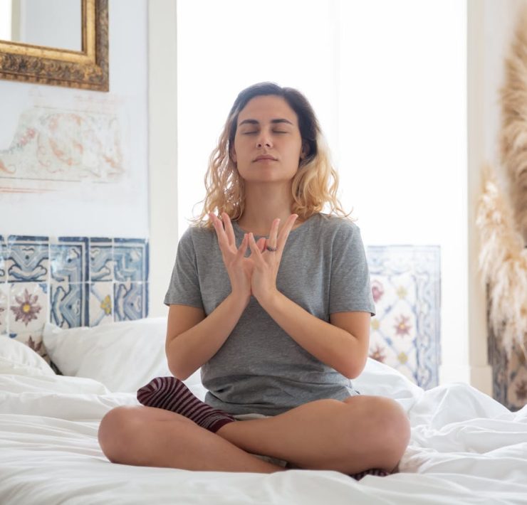 Rise and Shine: Your Gentle Yoga Sequence for Beginners to Start the Day