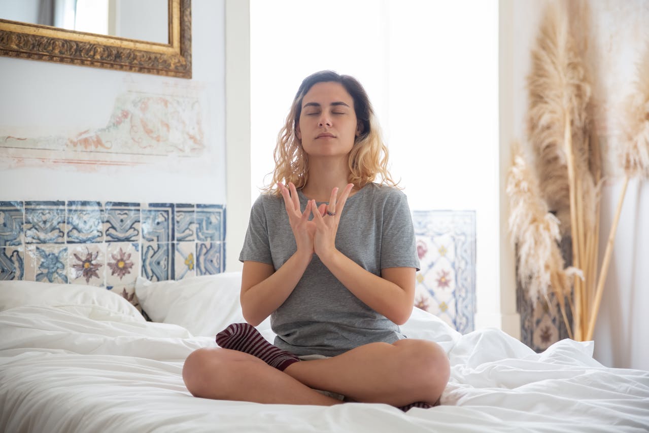 Rise and Shine: Your Gentle Yoga Sequence for Beginners to Start the Day